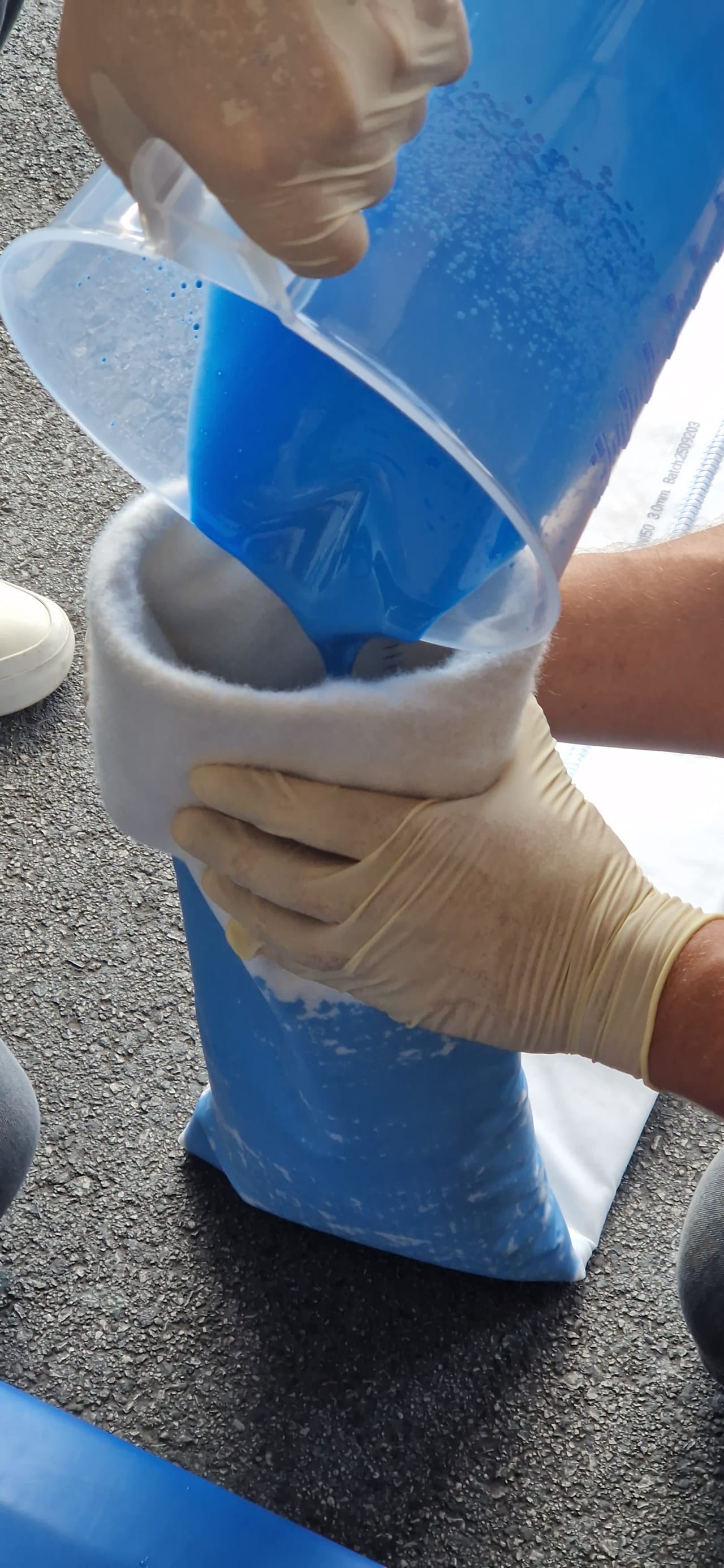 Příprava CIPP rukávce s epoxidovou pryskyřicí